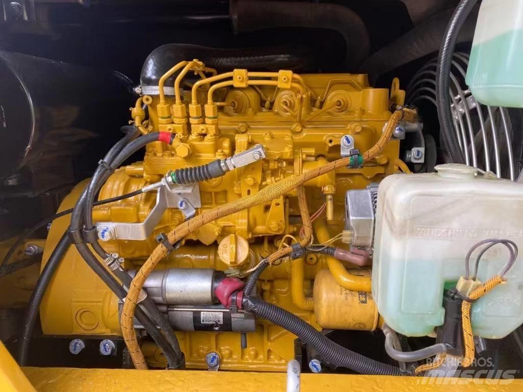 CAT 307E حفارات زحافة