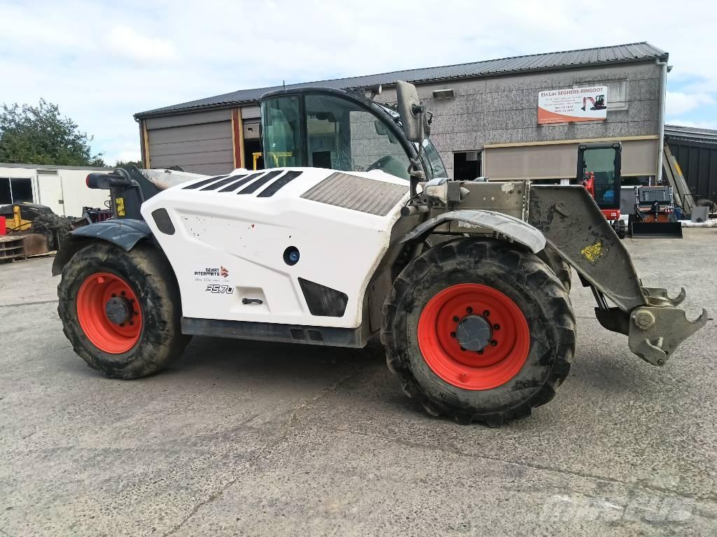 Bobcat TL 35.70 مناولات متداخلة