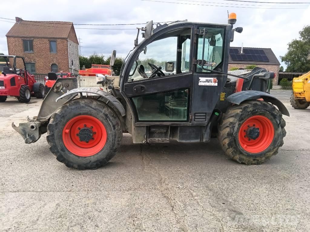 Bobcat TL 35.70 مناولات متداخلة