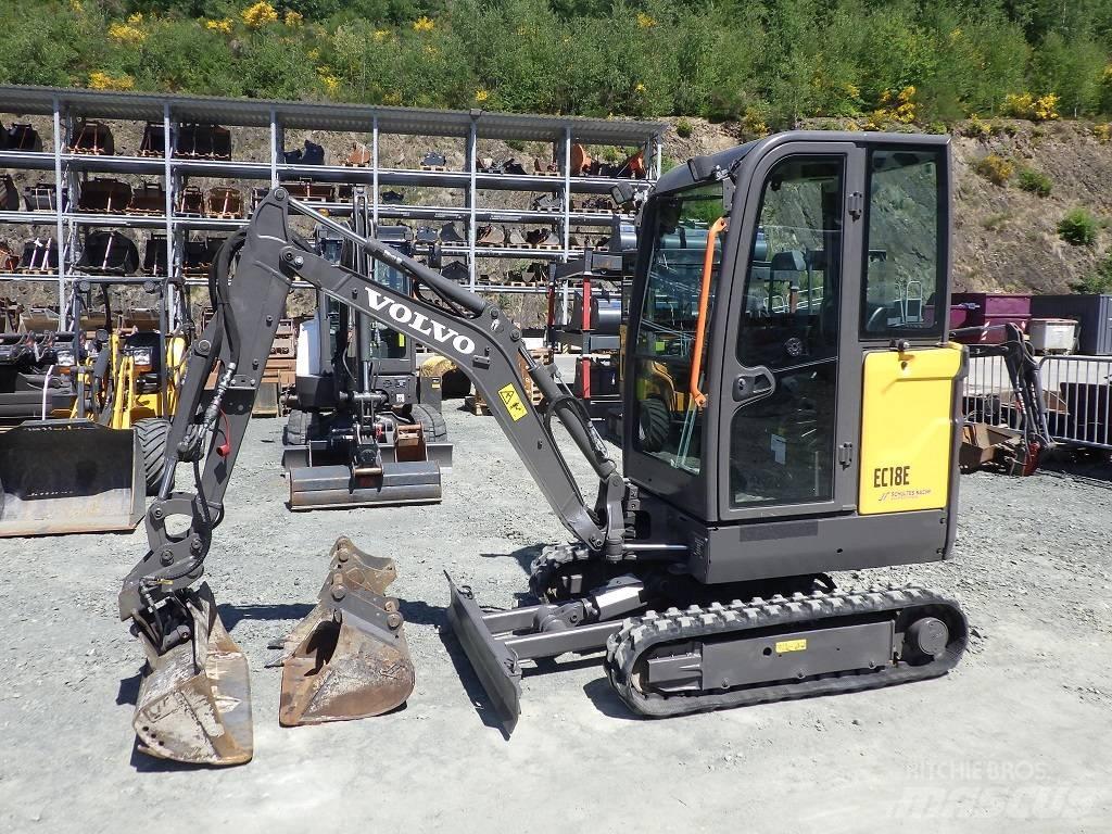 Volvo EC 18 E حفارات صغيرة أقل من 7 طن (حفارات صغيرة)
