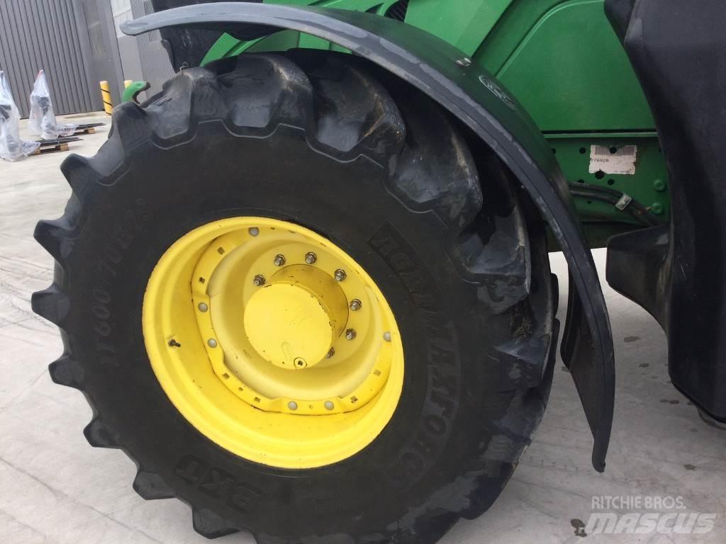 John Deere 6190R الجرارات