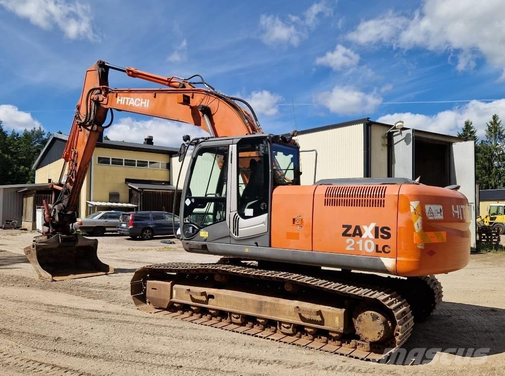 Hitachi ZX 210 LC-3 حفارات زحافة