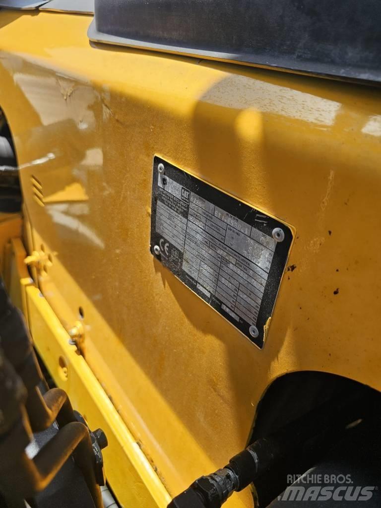 CAT 35 شاحنات الديزل