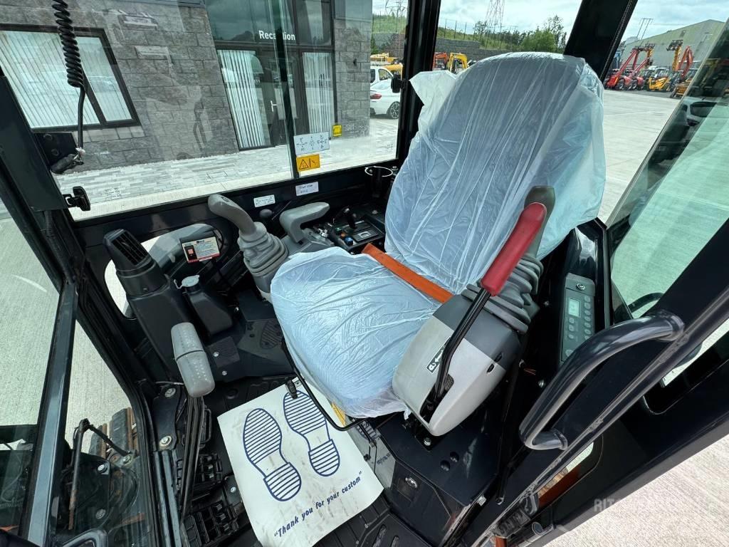 Hitachi ZX 26 U-6CLR حفارات صغيرة أقل من 7 طن (حفارات صغيرة)
