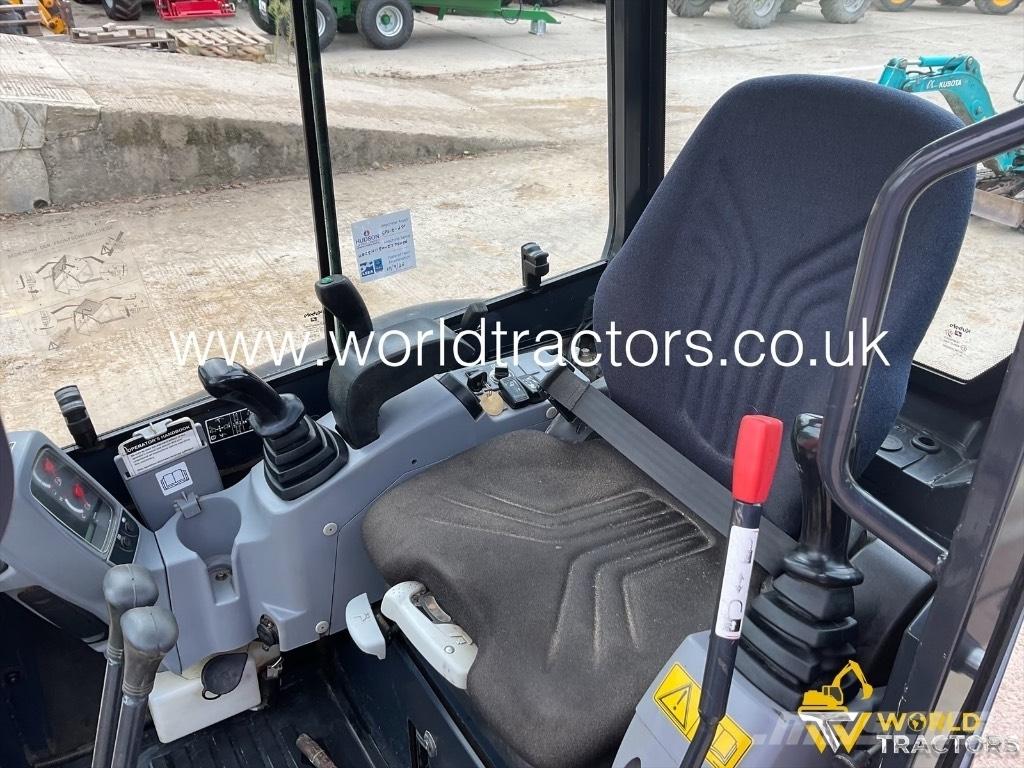 Kubota U 27-4 حفارات صغيرة أقل من 7 طن (حفارات صغيرة)