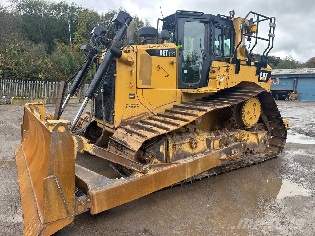 CAT D 6 T LGP بلدوزرات مجنزرة