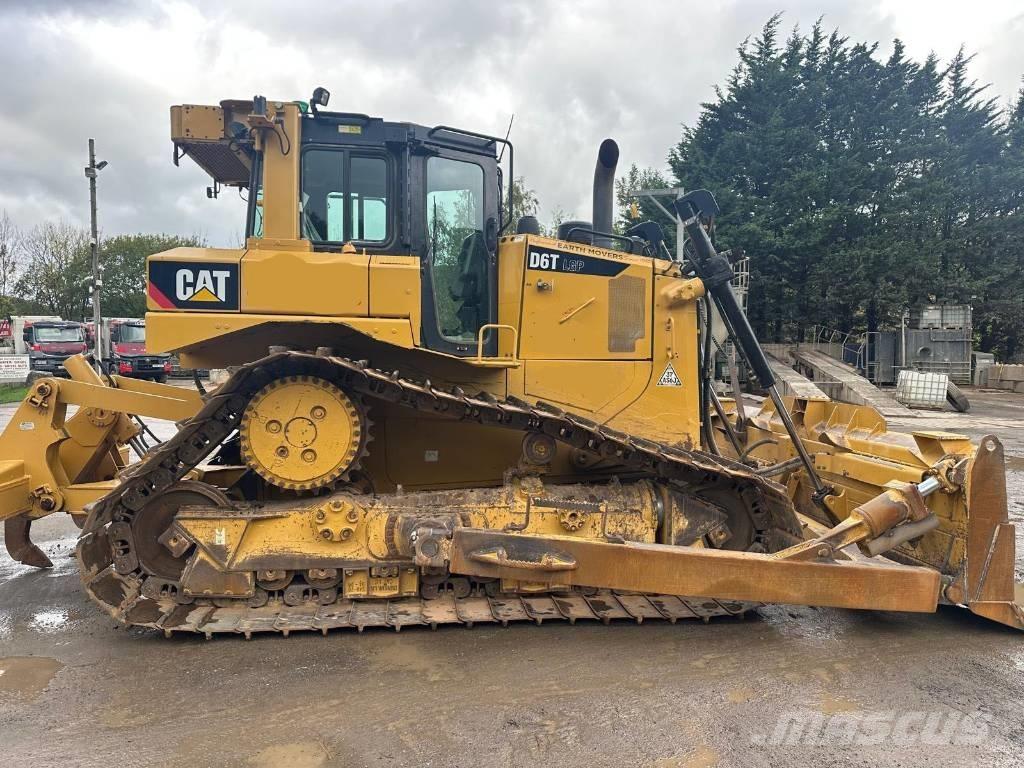 CAT D 6 T LGP بلدوزرات مجنزرة