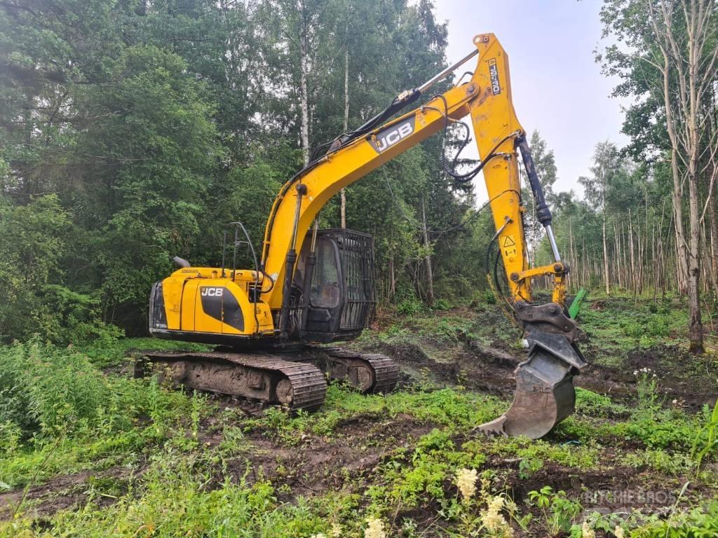 JCB JS 130 LC حفارات زحافة