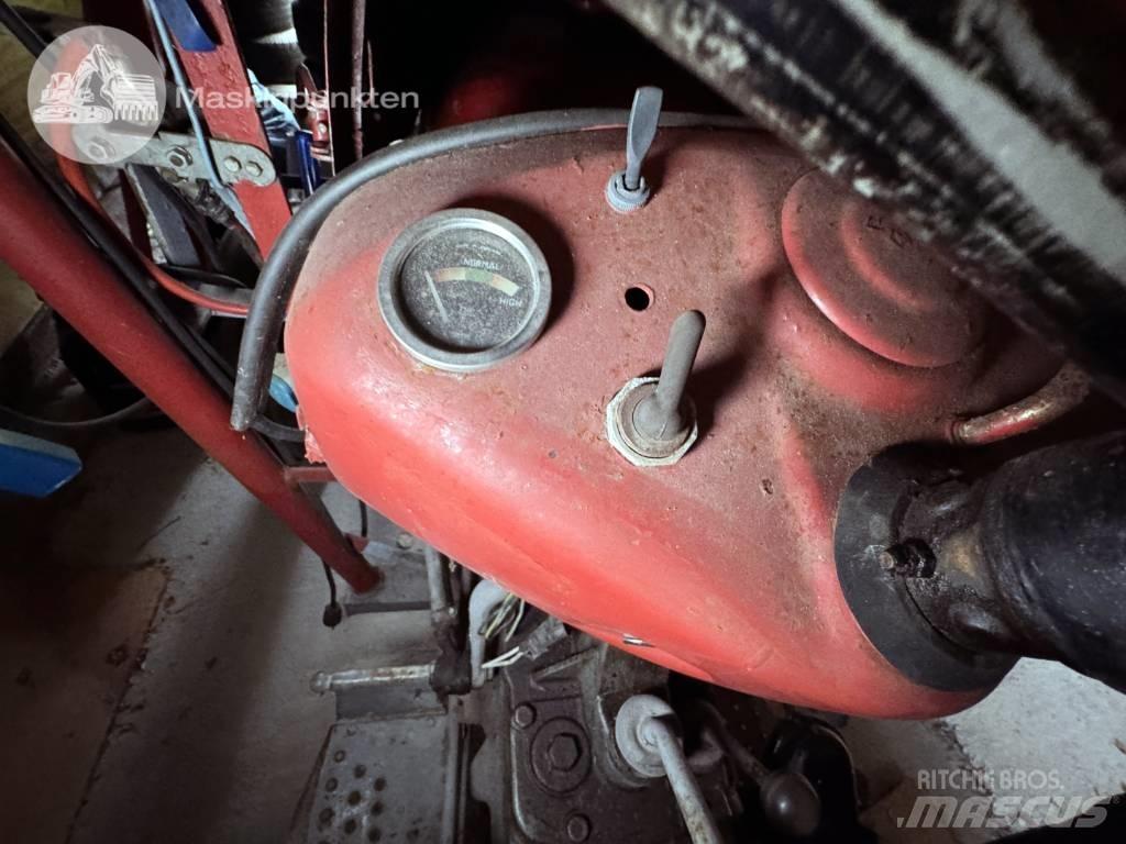 Massey Ferguson 35 الجرارات