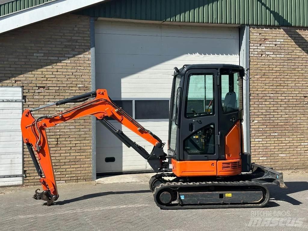 Hitachi ZX26U-6CR حفارات صغيرة أقل من 7 طن (حفارات صغيرة)