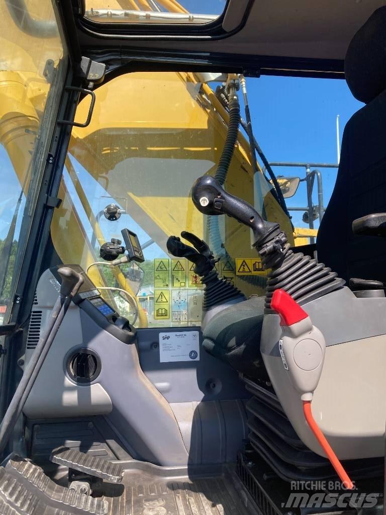 Komatsu PC 210 LC-11 حفارات زحافة