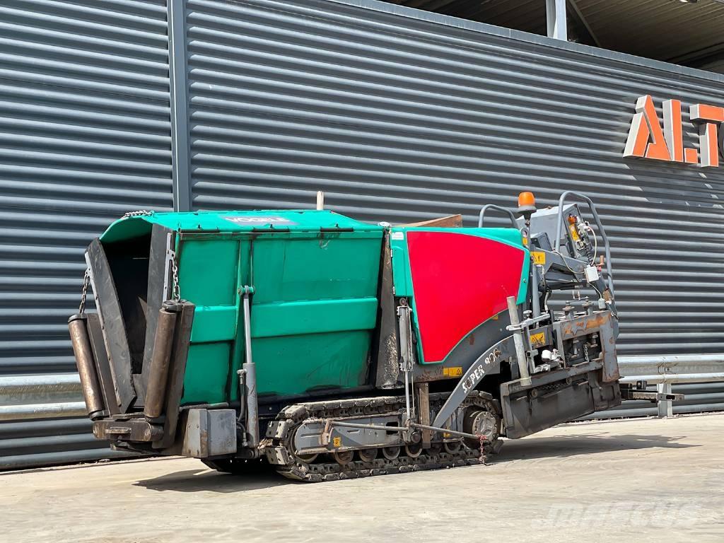 Vögele Super 800 معدات السفلتة