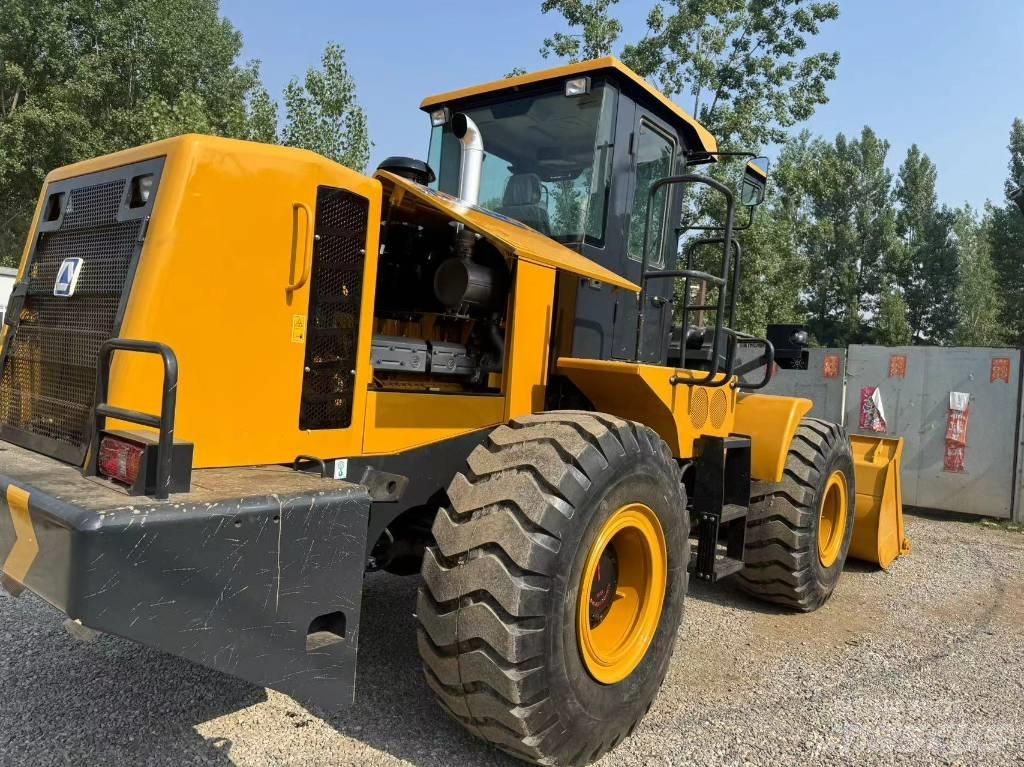 XCMG ZL 50 G لوادر بعجل