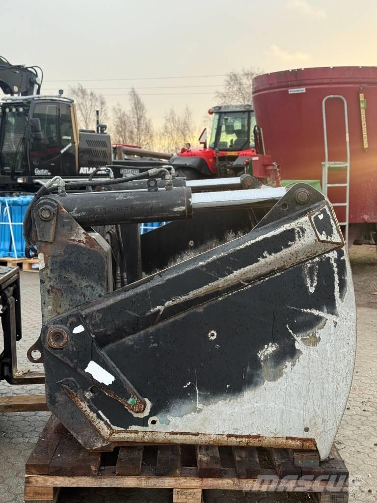 Ålö Silocut 250 ماكينات وملحقات مواش أخرى