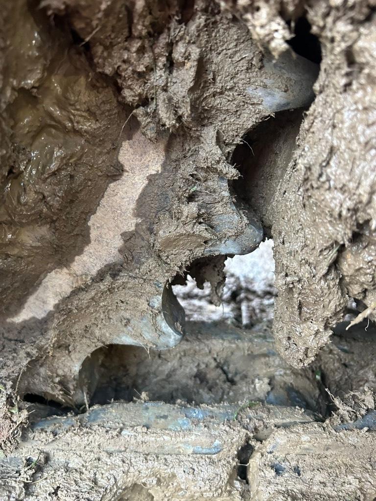 Kobelco SK135 SR-1E حفارات زحافة