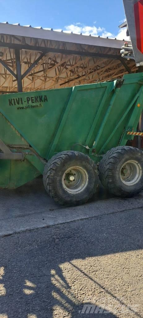 Kivi-Pekka 5 أَدَاةٌ لِجمع الحجارة