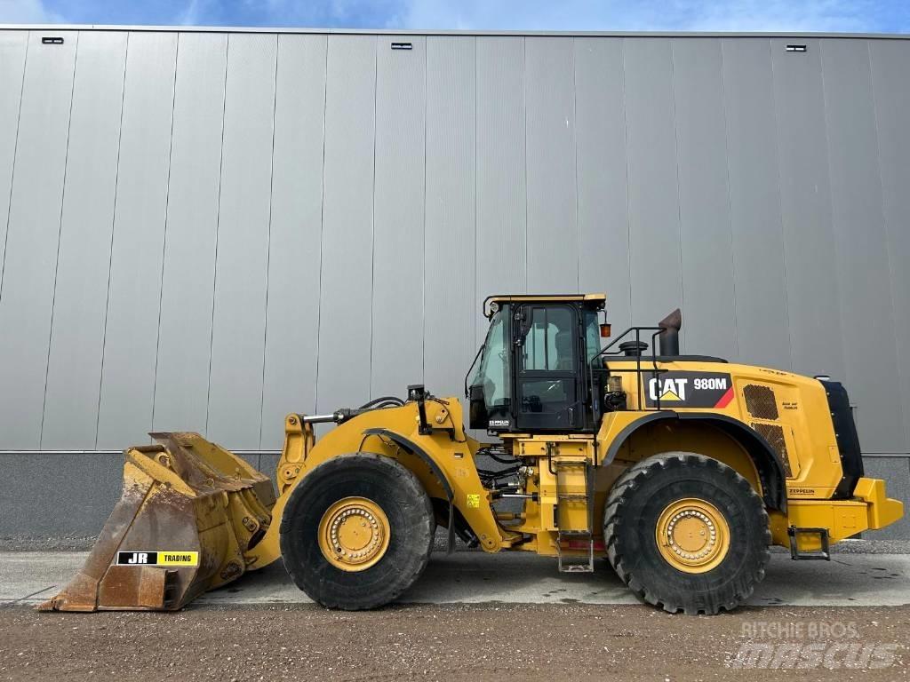 CAT 980 M لوادر بعجل