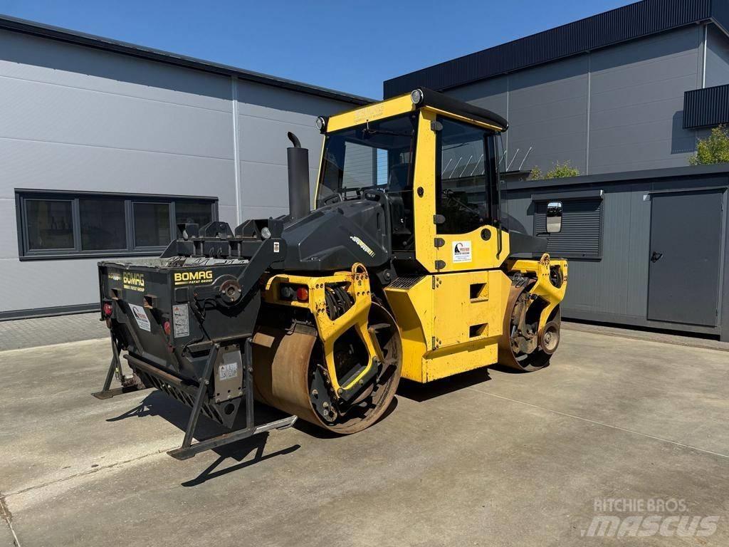 Bomag BW 154 AP-4 مداحل ثنائية الاسطوانة