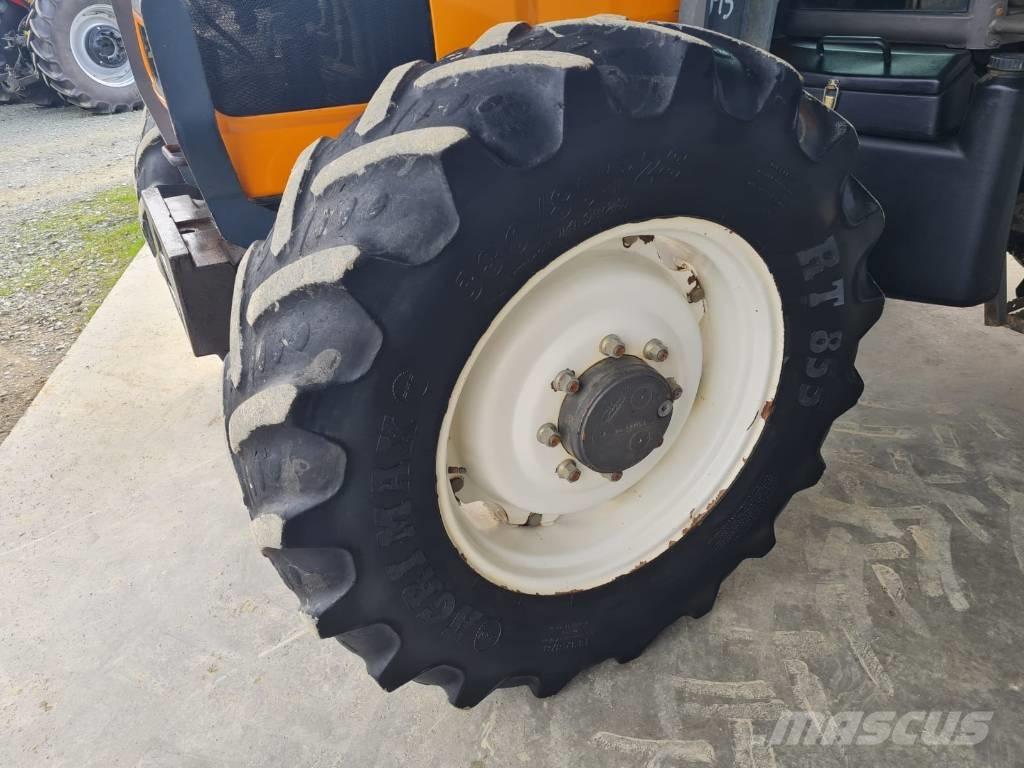 Renault Ares 550 RZ الجرارات