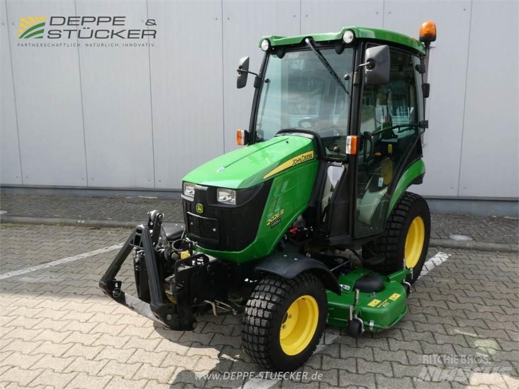 John Deere 2026R جرارات مدمجة