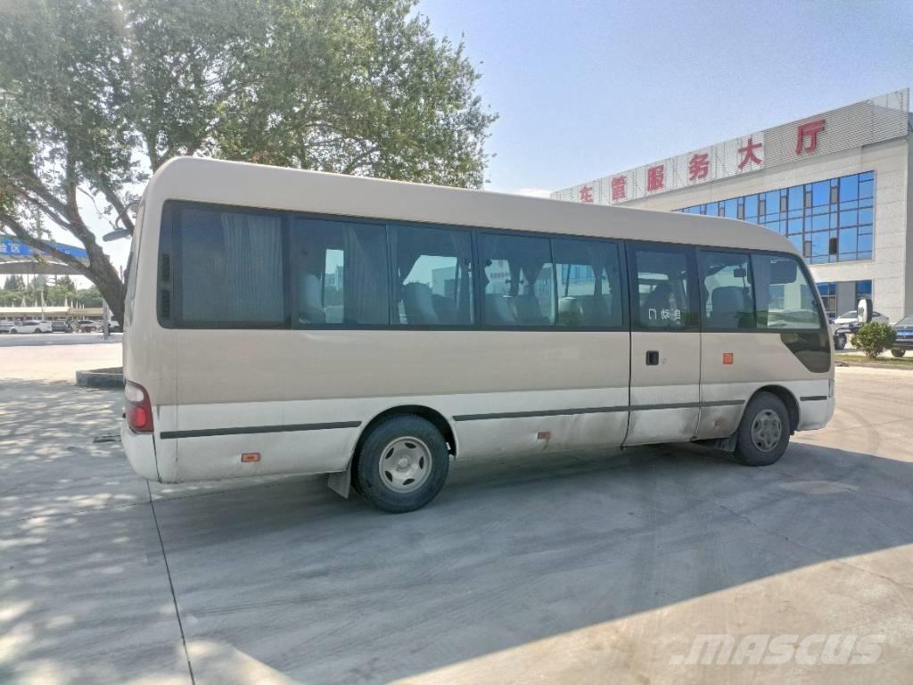 Toyota Coaster Bus حافلة صغيرة