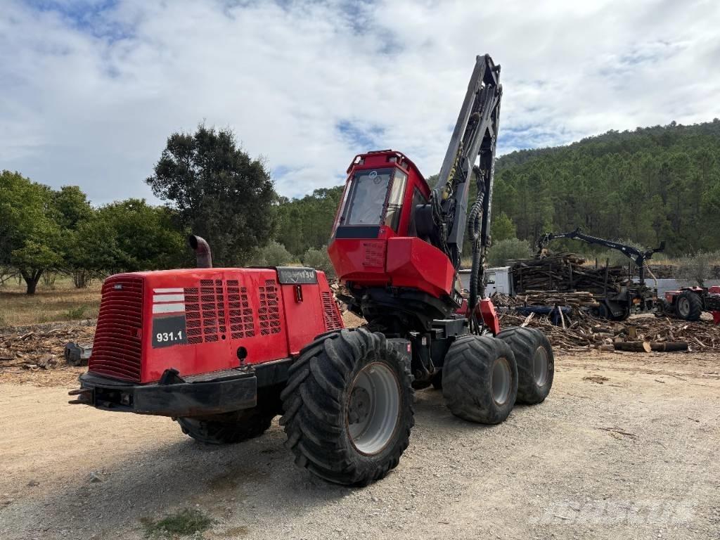 Komatsu 931.1 حصادات