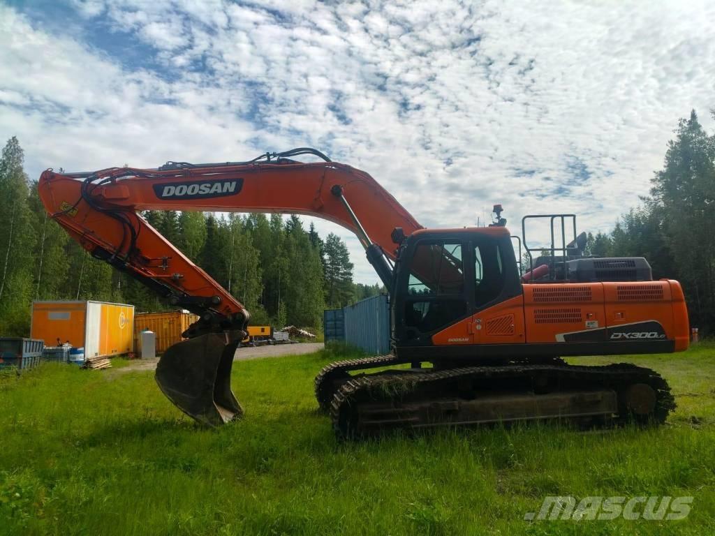 Doosan DX 300 LC حفارات زحافة