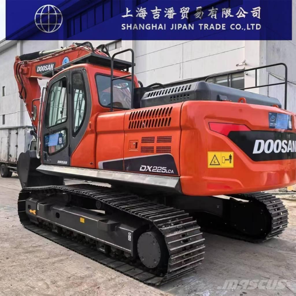 Doosan DX 225 حفارات زحافة