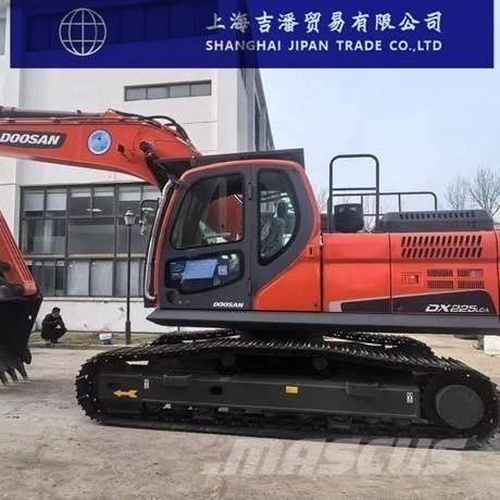 Doosan DX 225 حفارات زحافة