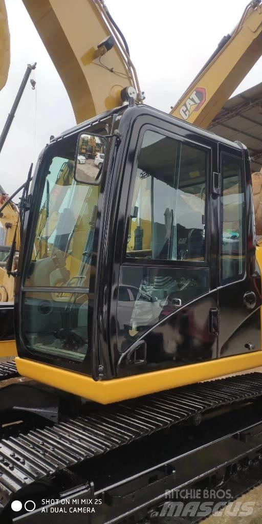 CAT 2021 CAT 313D2GC حفارات بعجل
