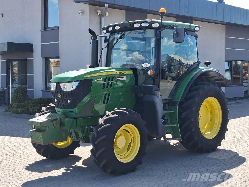 John Deere 6110 R الجرارات