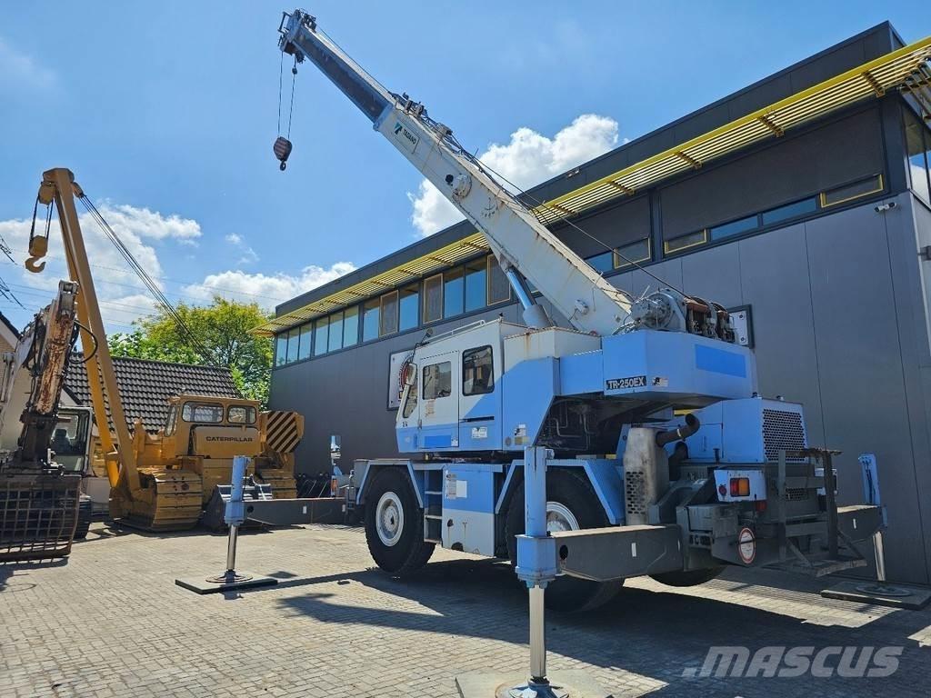 Tadano TR250E رافعات صالحة لكل أنواع الطرق