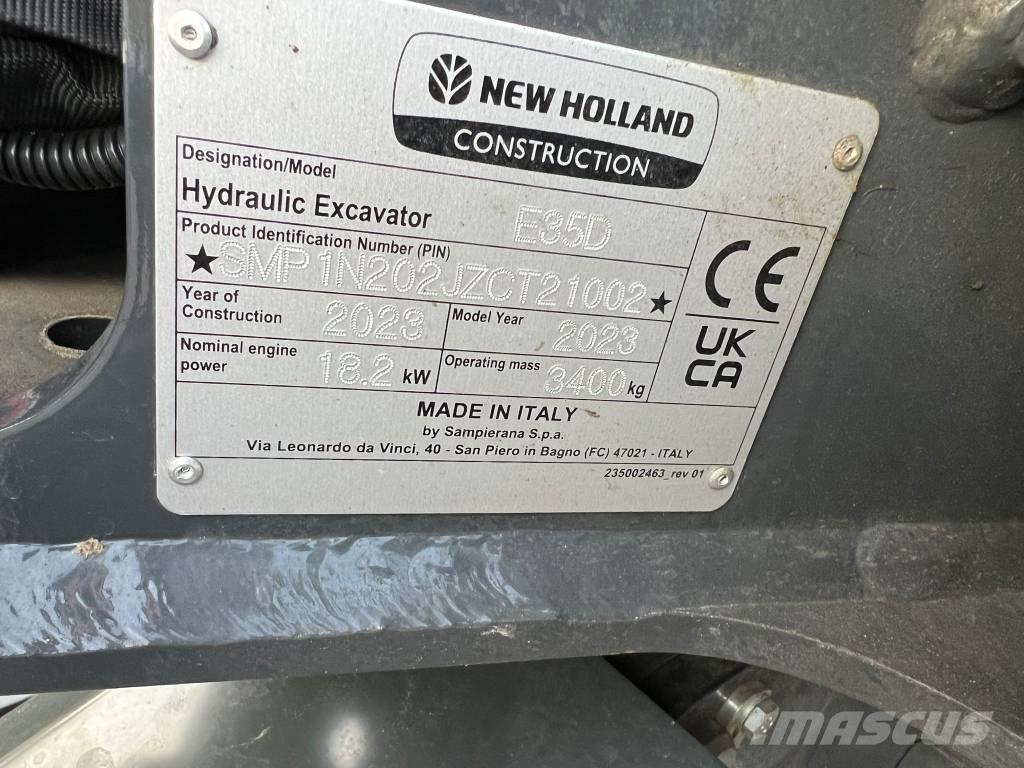 New Holland E 35 D حفارات صغيرة أقل من 7 طن (حفارات صغيرة)