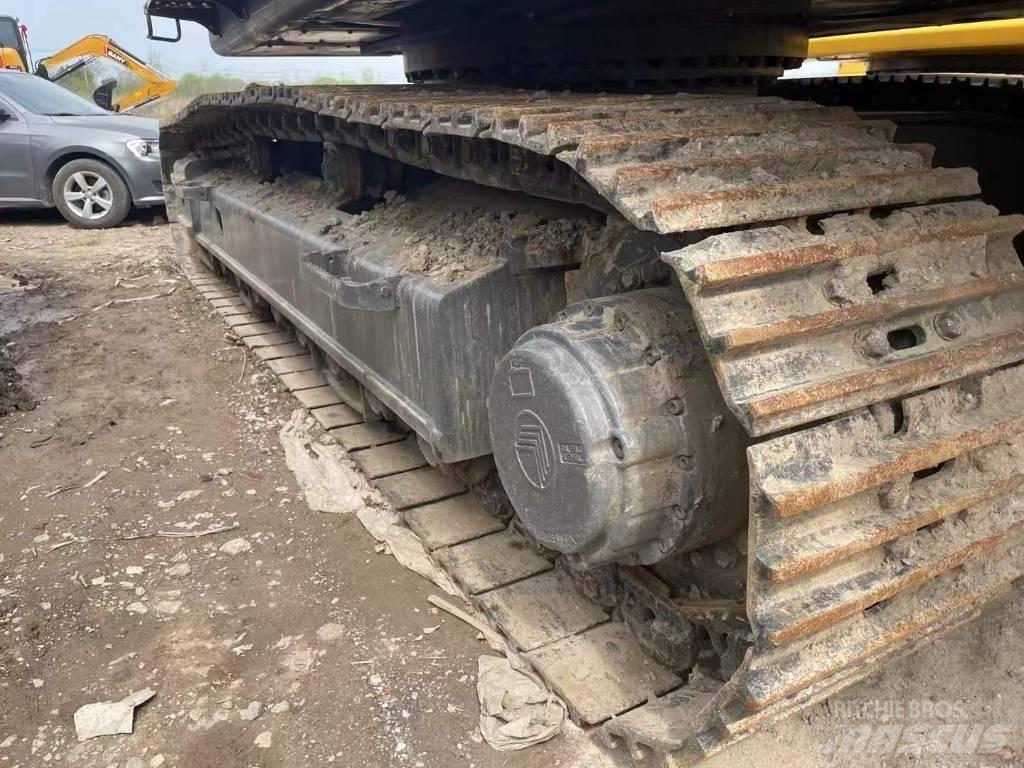 Volvo EC 480 D حفارات زحافة