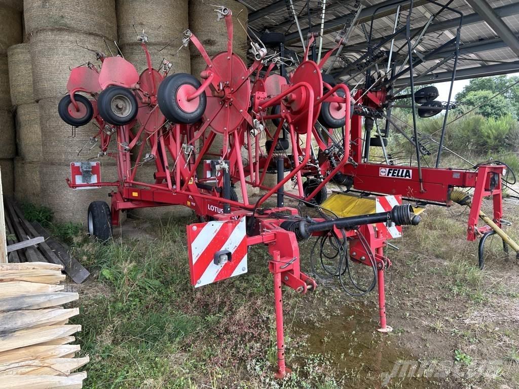 Lely LOTUS 1020 مكابس وميبسات التبن
