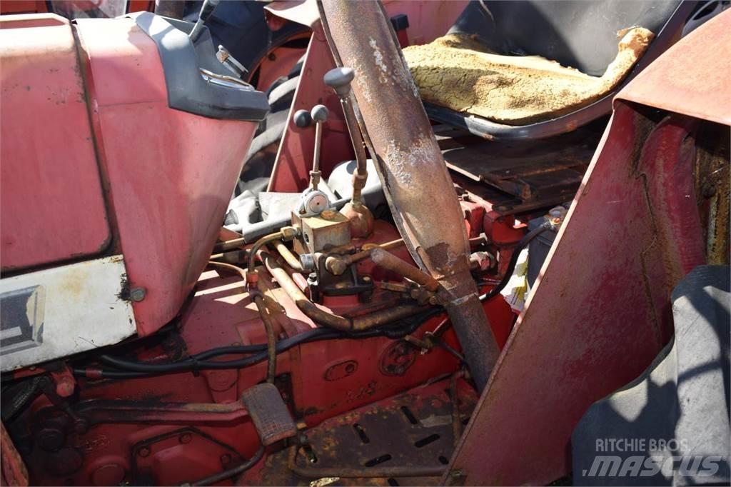 Case IH 383 الجرارات