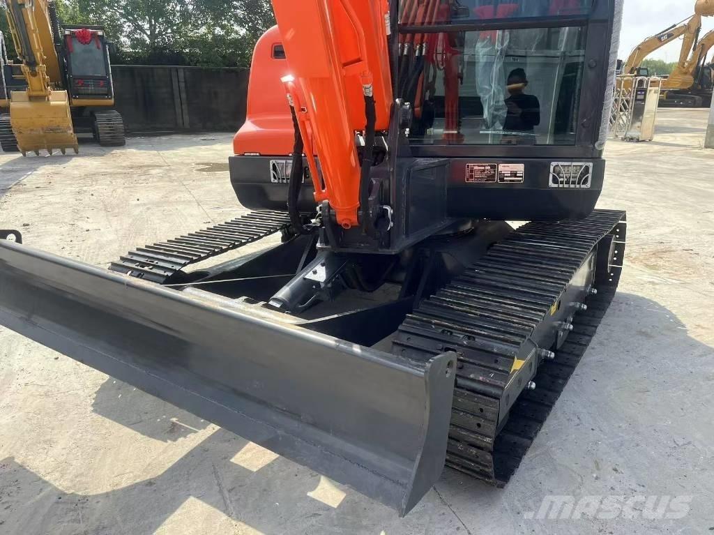 Doosan DX 60-9 C حفارات وسط 7 طن - 12 طن