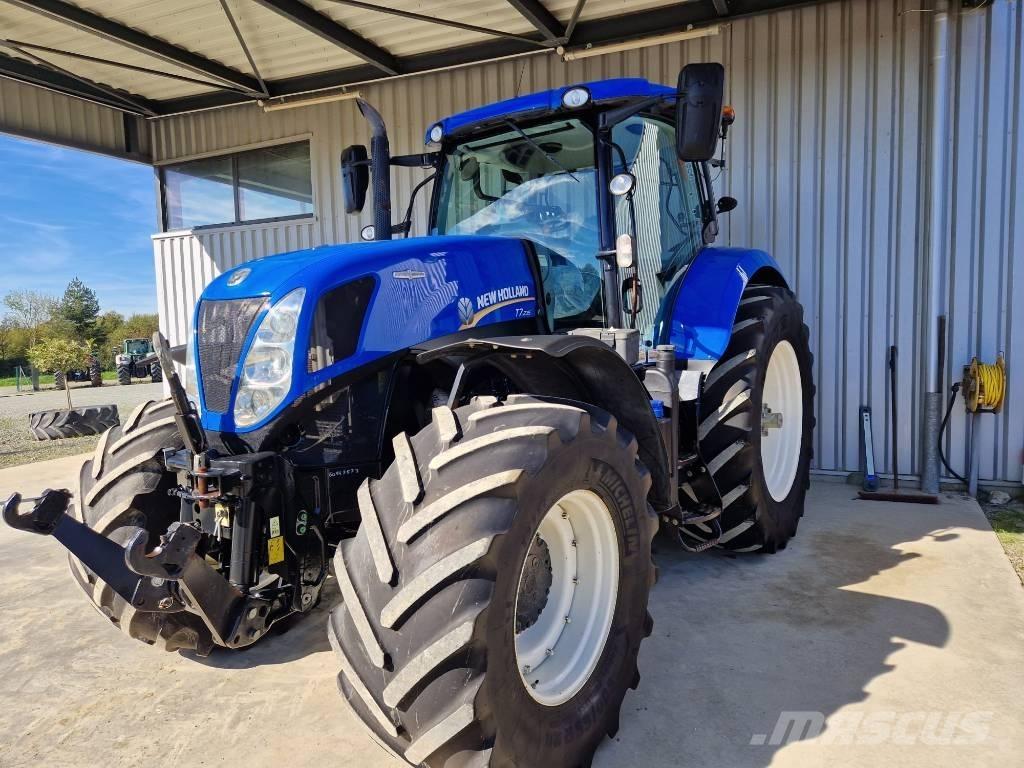 New Holland T 7.235 الجرارات