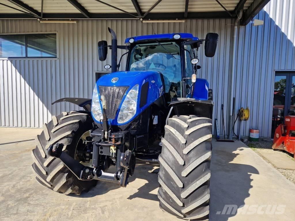 New Holland T 7.235 الجرارات