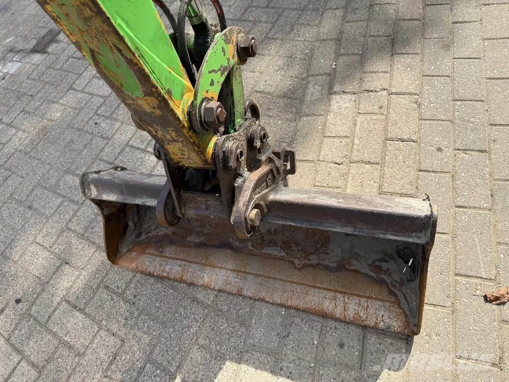 CAT 301.7D حفارات صغيرة أقل من 7 طن (حفارات صغيرة)