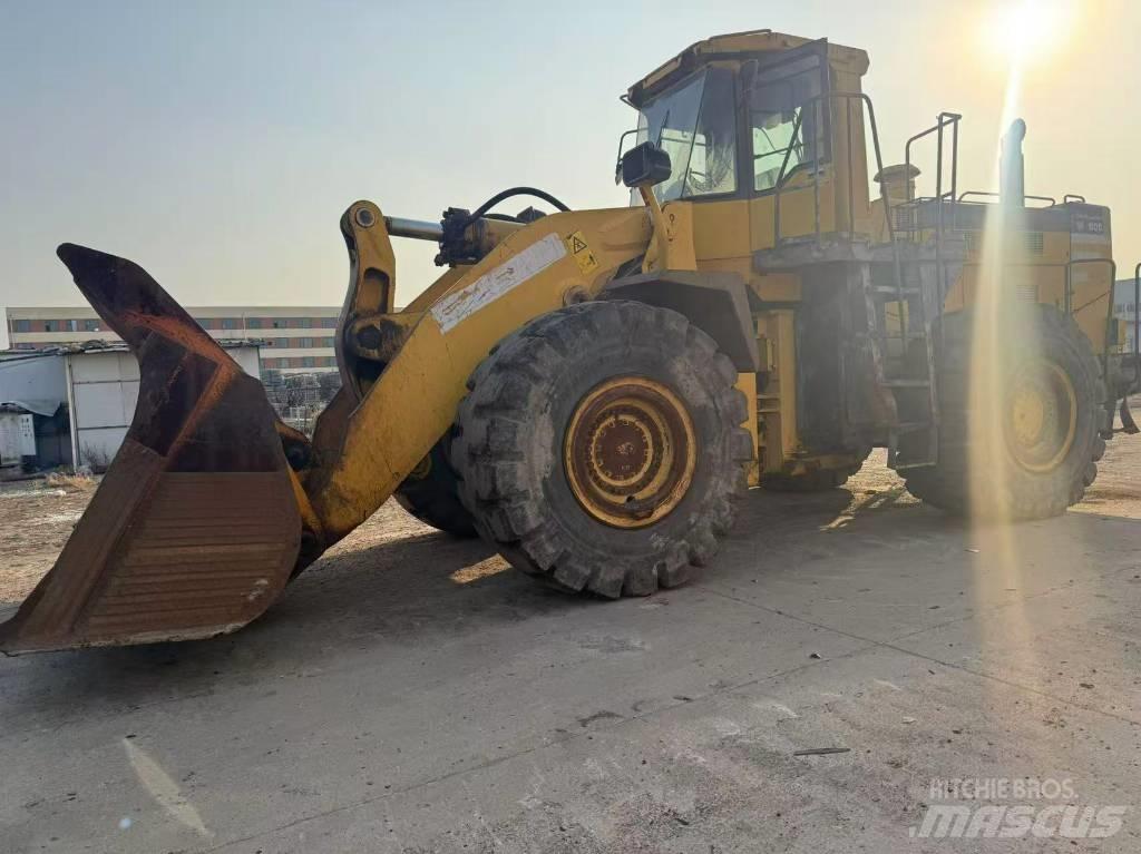 Komatsu WA 600-3 لوادر بعجل