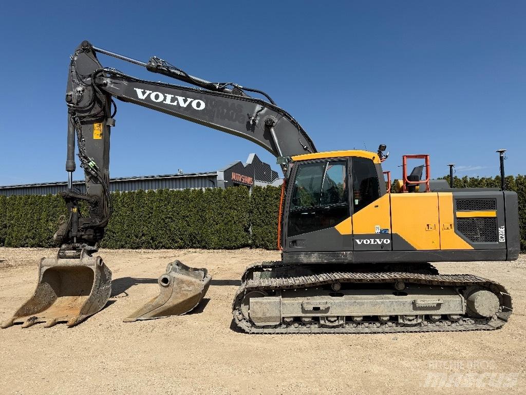 Volvo EC 220 EL حفارات زحافة