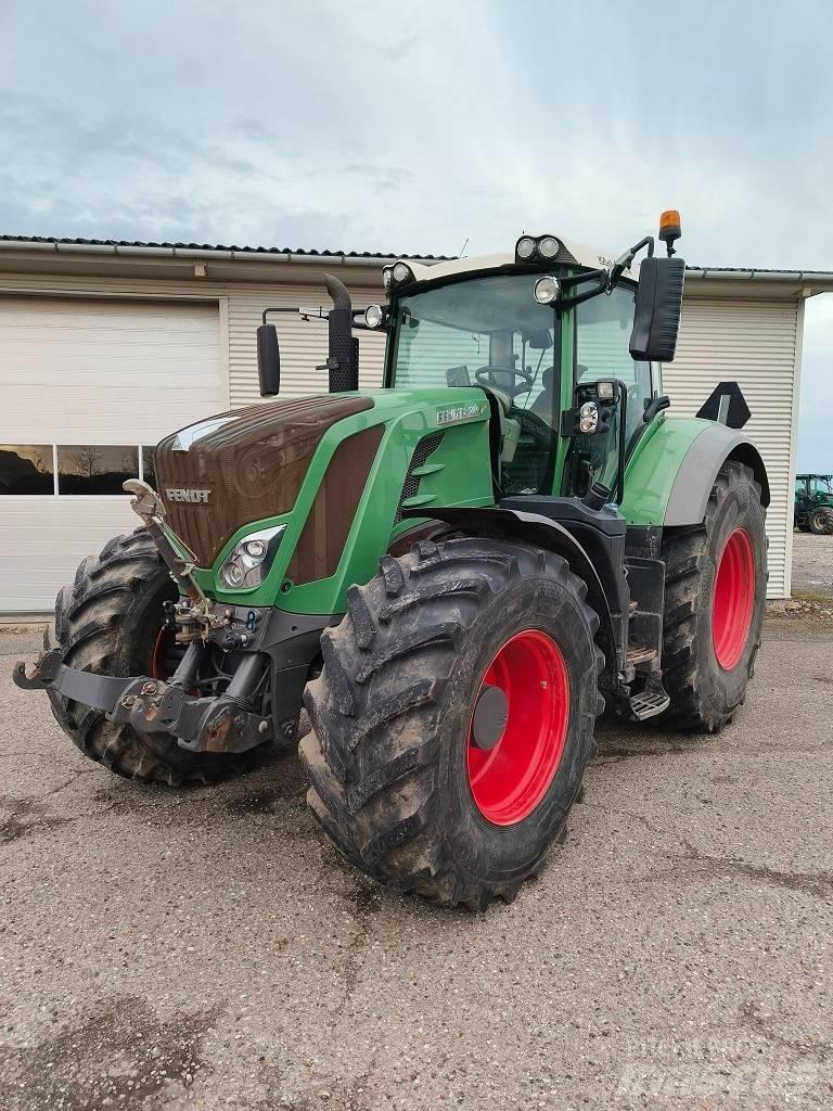 Fendt 828 Vario الجرارات