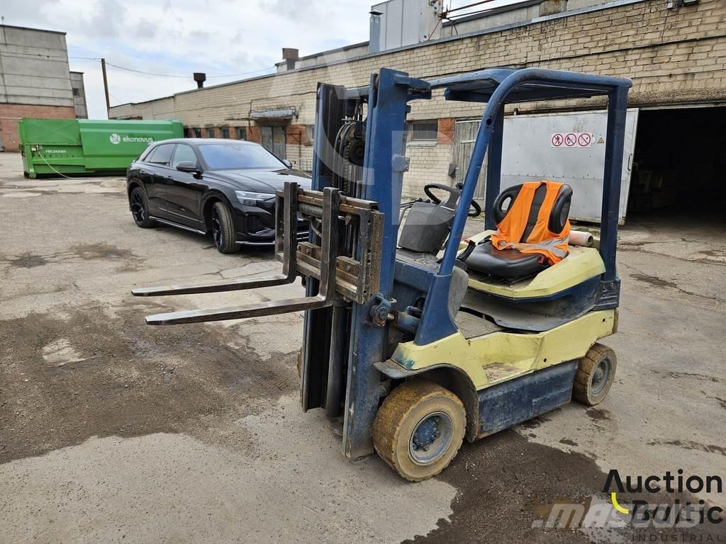 Toyota 7 FB 15 شاحنات ذات رافعات شوكية تعمل بالكهرباء