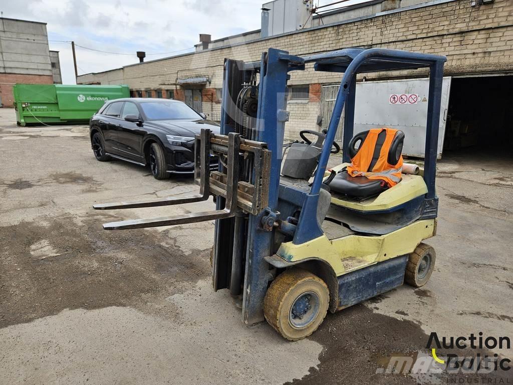 Toyota 7 FB 15 شاحنات ذات رافعات شوكية تعمل بالكهرباء