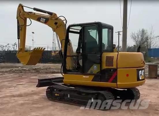 CAT 306D حفارات زحافة