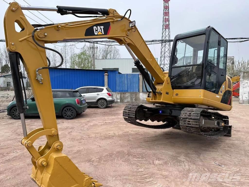 CAT 306D حفارات زحافة