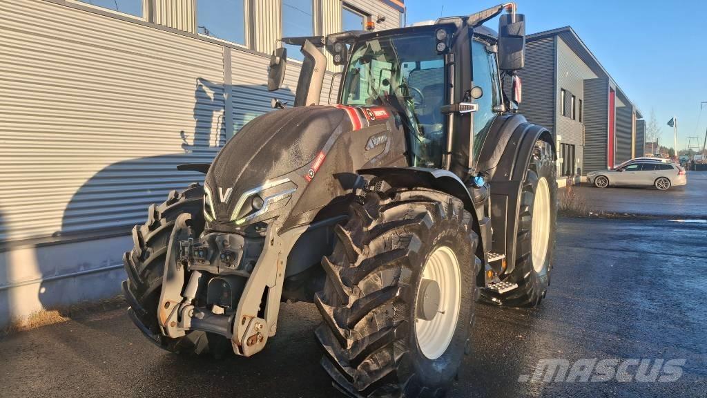 Valtra Q 305 الجرارات