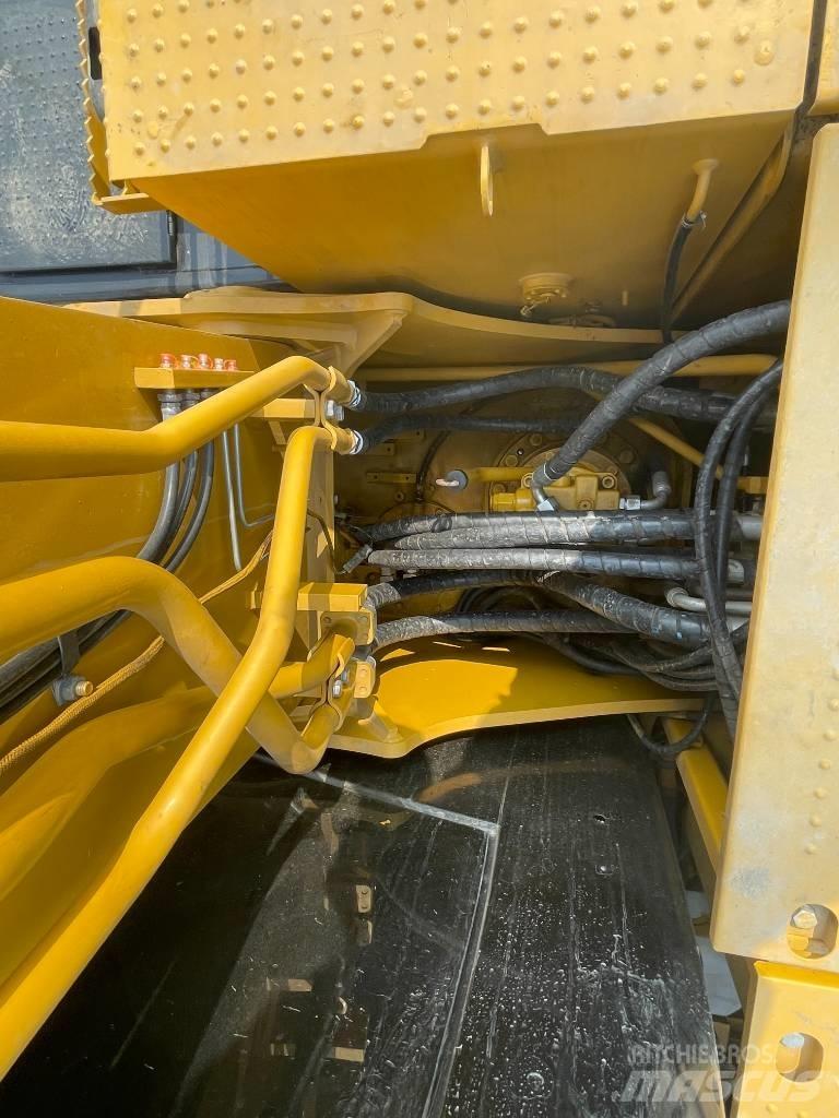 CAT 315D2GC حفارات زحافة