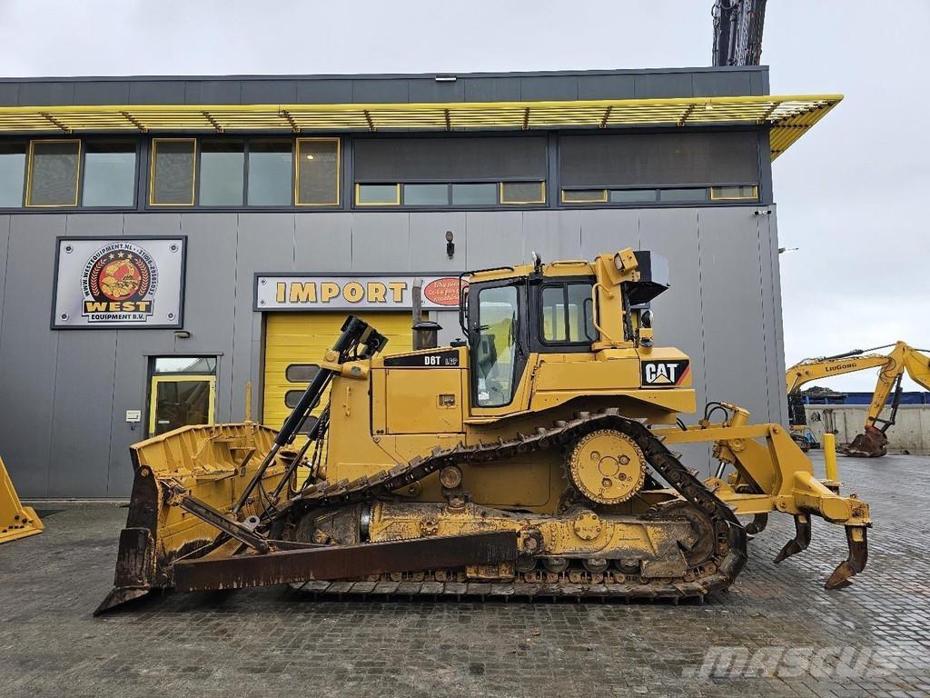 CAT D6T بلدوزرات مجنزرة